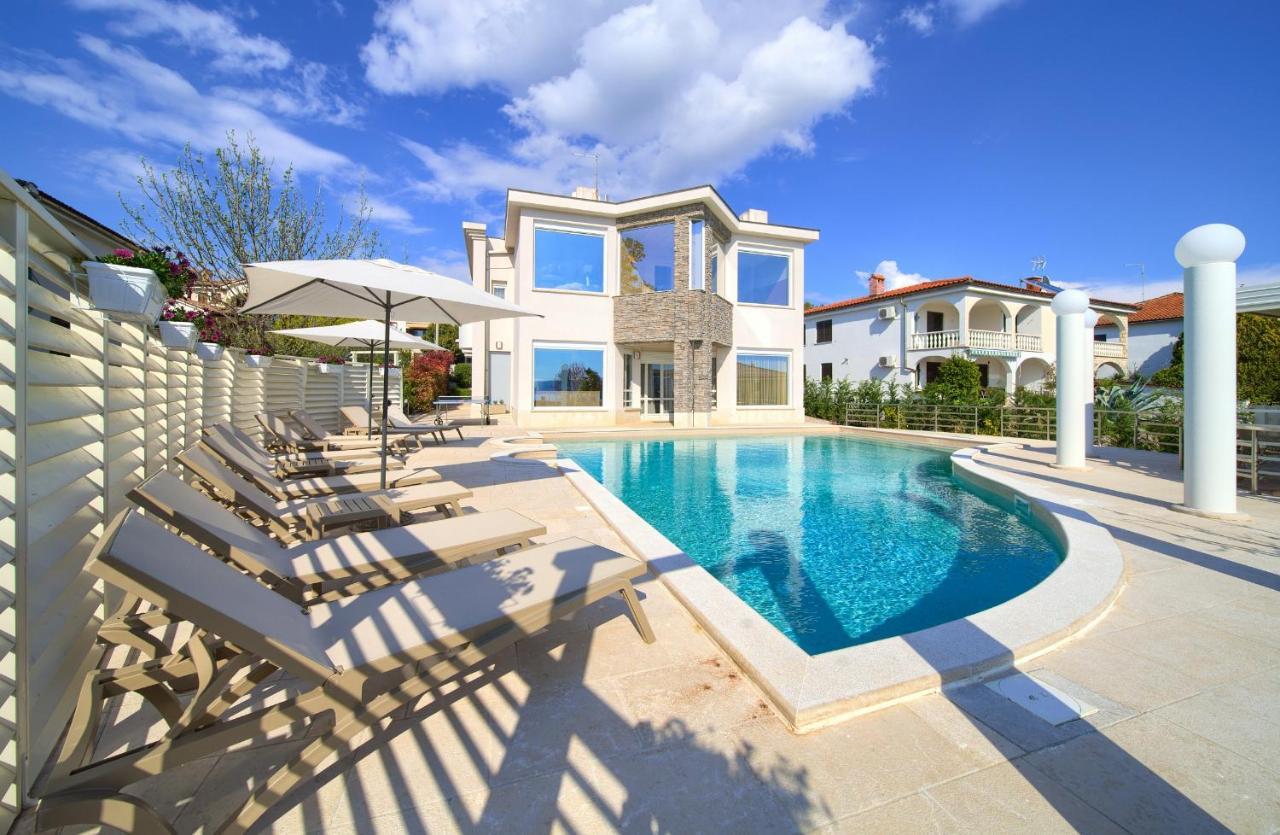 Villa Piano Pinezići Exterior foto